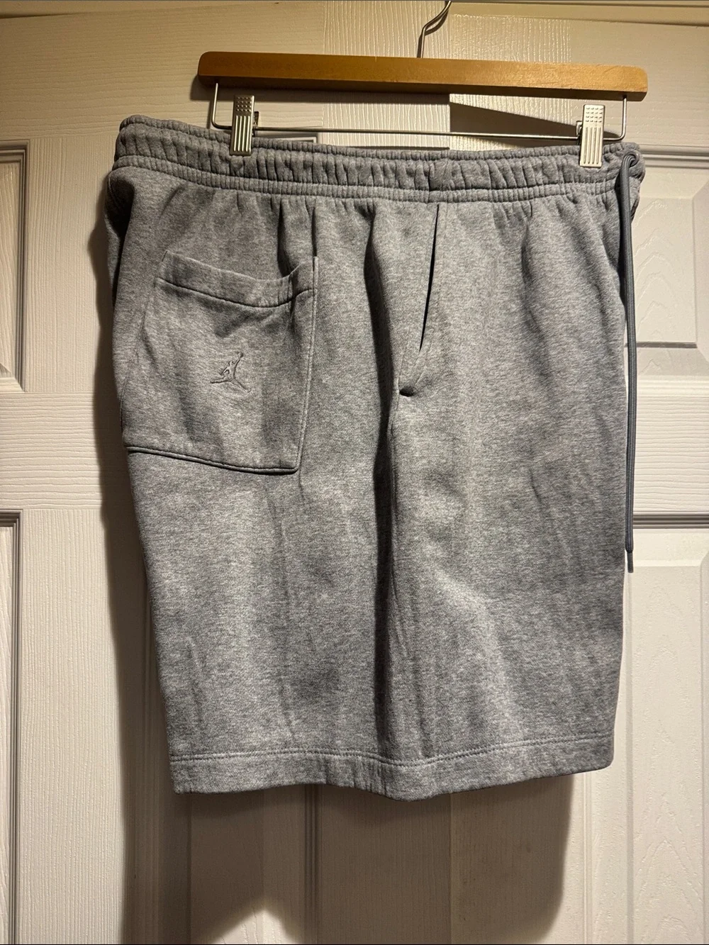 Jordan Men's Gray 'Flight' Fleece Athletic Shorts men Large